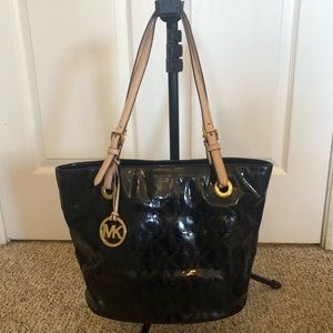 🖤SOLD🖤AGAN. Authentic Michael Kors tote